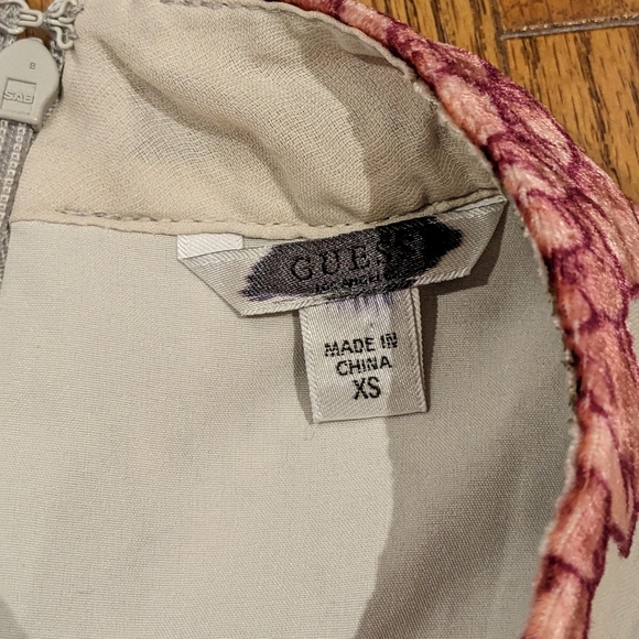 GUESS Light grey Fit and Flare Dress Floral Keyhole Halter sz XS - Picture 9 of 9